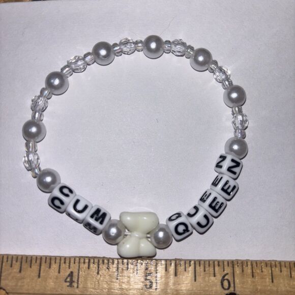 White Pearl “C*m Queen” Bracelet Adult Humor Beaded Handmade Naughty Accessories - Picture 2 of 2